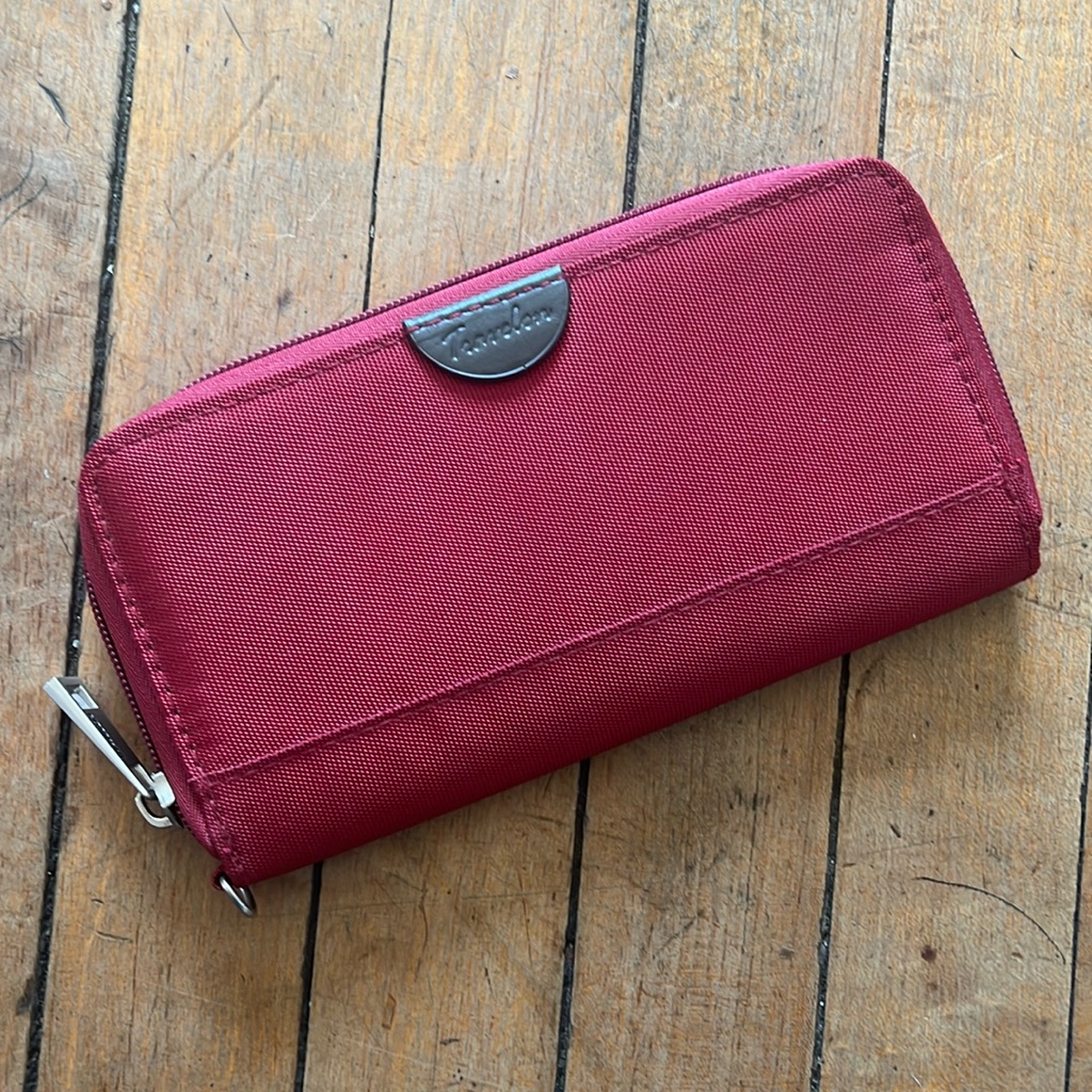Travelon Red Card Holder Wallet